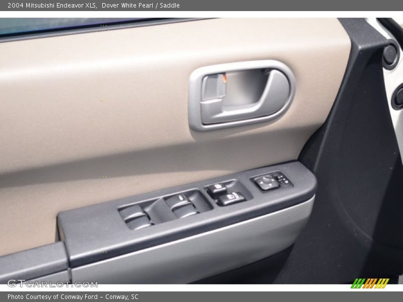 Dover White Pearl / Saddle 2004 Mitsubishi Endeavor XLS