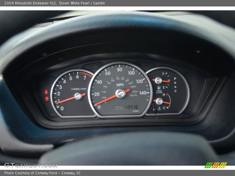 Dover White Pearl / Saddle 2004 Mitsubishi Endeavor XLS