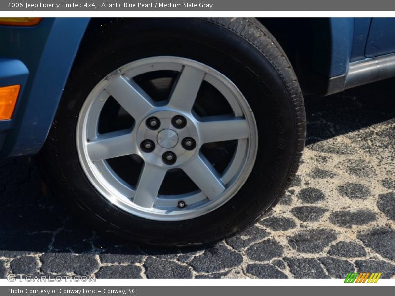  2006 Liberty Limited 4x4 Wheel