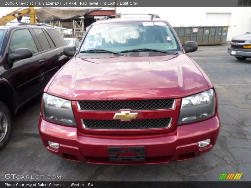 Red Jewel Tint Coat / Light Gray 2006 Chevrolet TrailBlazer EXT LT 4x4