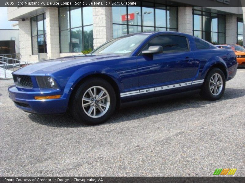 Front 3/4 View of 2005 Mustang V6 Deluxe Coupe