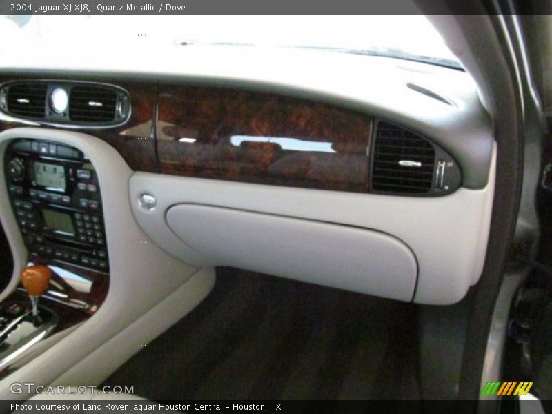 Quartz Metallic / Dove 2004 Jaguar XJ XJ8