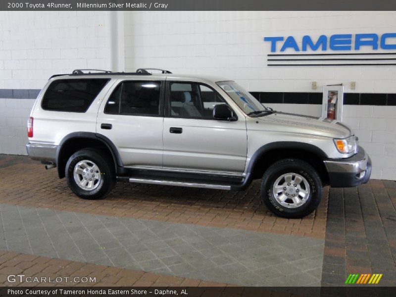 Millennium Silver Metallic / Gray 2000 Toyota 4Runner