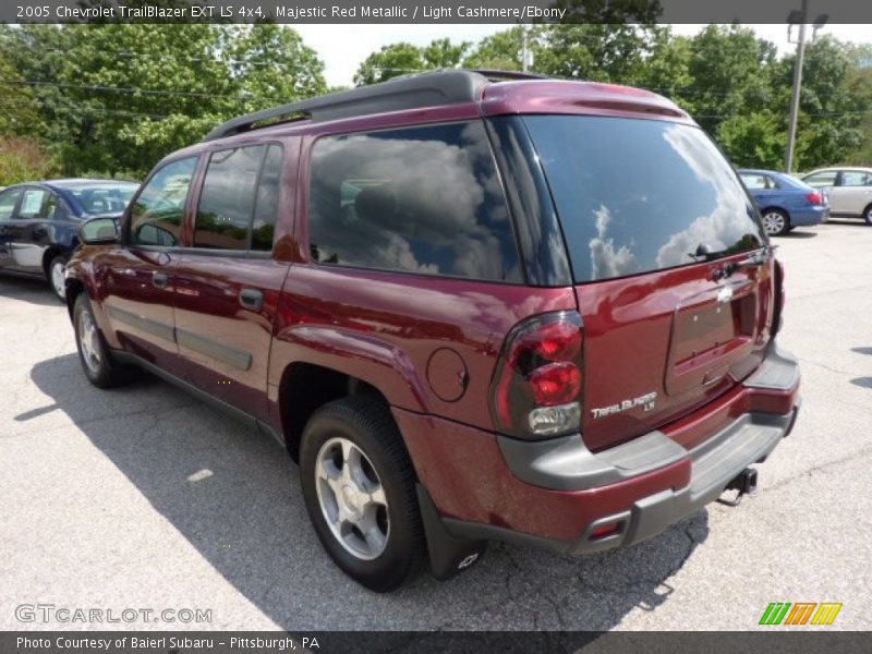 Majestic Red Metallic / Light Cashmere/Ebony 2005 Chevrolet TrailBlazer EXT LS 4x4