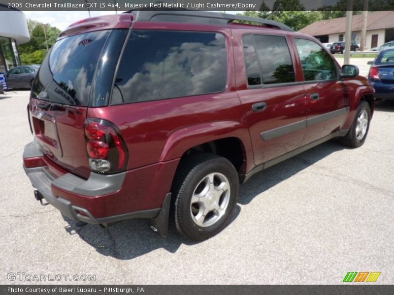 Majestic Red Metallic / Light Cashmere/Ebony 2005 Chevrolet TrailBlazer EXT LS 4x4