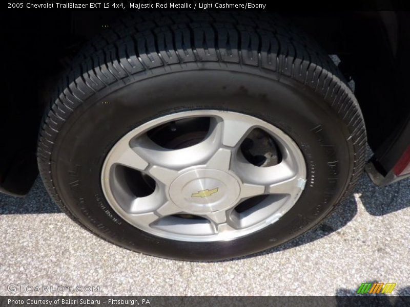 Majestic Red Metallic / Light Cashmere/Ebony 2005 Chevrolet TrailBlazer EXT LS 4x4