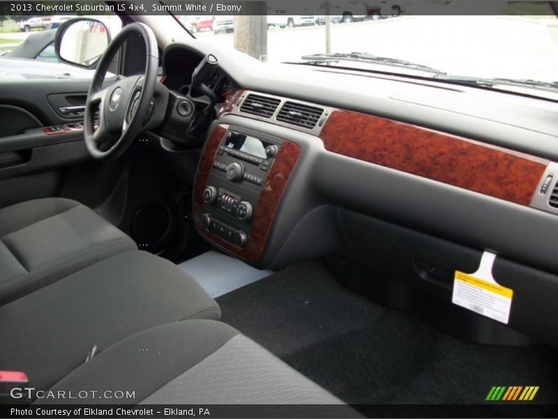 Summit White / Ebony 2013 Chevrolet Suburban LS 4x4