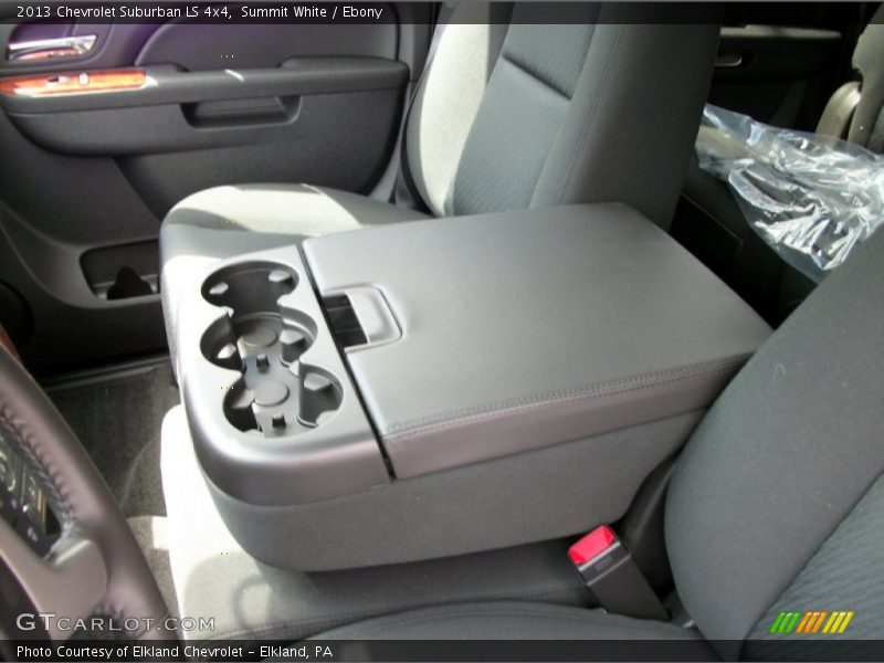 Summit White / Ebony 2013 Chevrolet Suburban LS 4x4