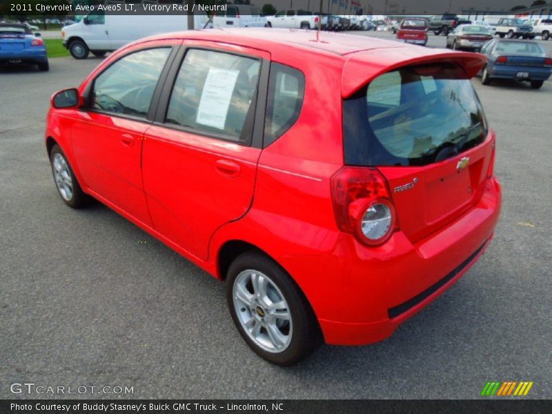 Victory Red / Neutral 2011 Chevrolet Aveo Aveo5 LT