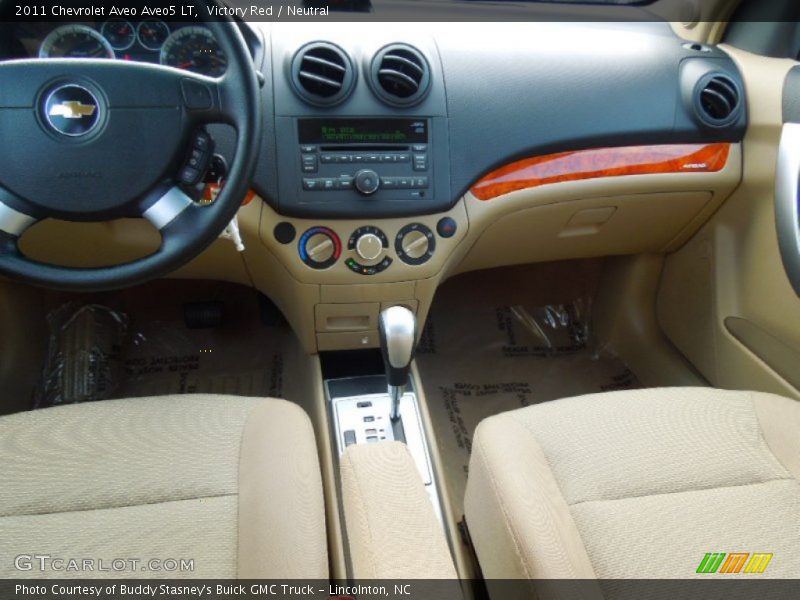 Victory Red / Neutral 2011 Chevrolet Aveo Aveo5 LT