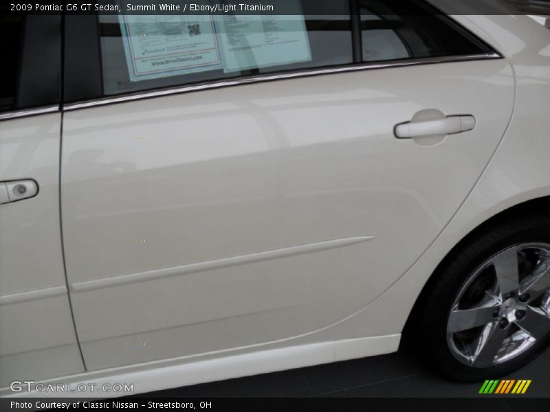 Summit White / Ebony/Light Titanium 2009 Pontiac G6 GT Sedan