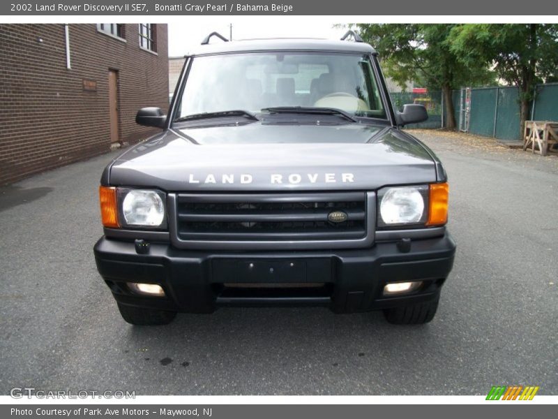 Bonatti Gray Pearl / Bahama Beige 2002 Land Rover Discovery II SE7