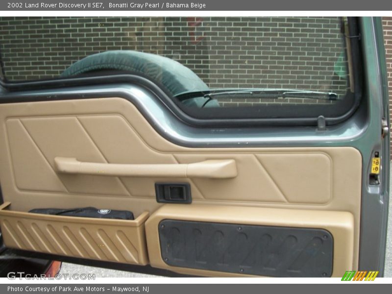Bonatti Gray Pearl / Bahama Beige 2002 Land Rover Discovery II SE7