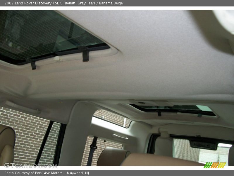 Bonatti Gray Pearl / Bahama Beige 2002 Land Rover Discovery II SE7