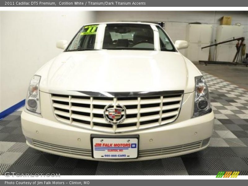Cotillion White / Titanium/Dark Titanium Accents 2011 Cadillac DTS Premium