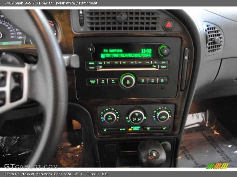 Polar White / Parchment 2007 Saab 9-5 2.3T Sedan