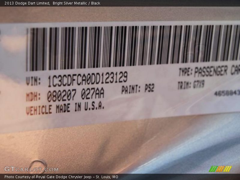 Bright Silver Metallic / Black 2013 Dodge Dart Limited