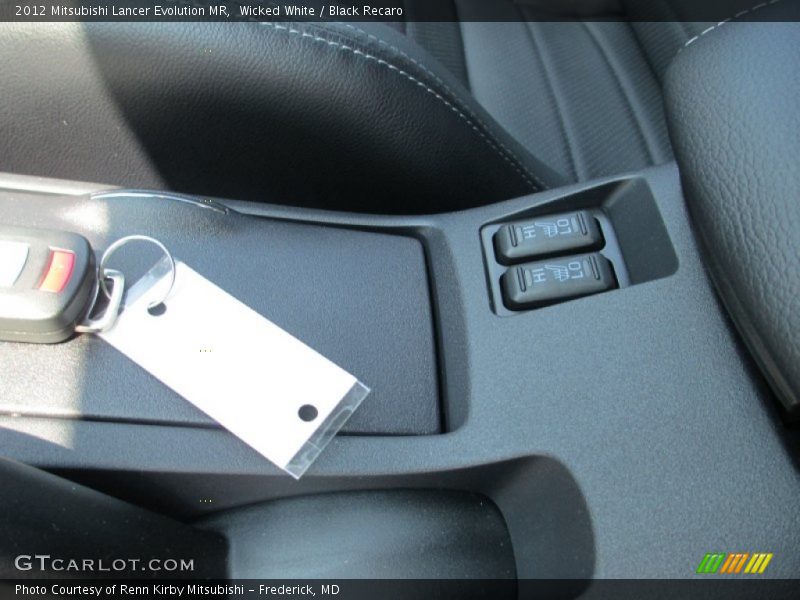 Wicked White / Black Recaro 2012 Mitsubishi Lancer Evolution MR