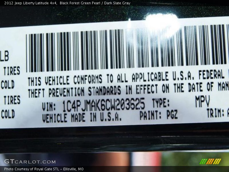 Black Forest Green Pearl / Dark Slate Gray 2012 Jeep Liberty Latitude 4x4