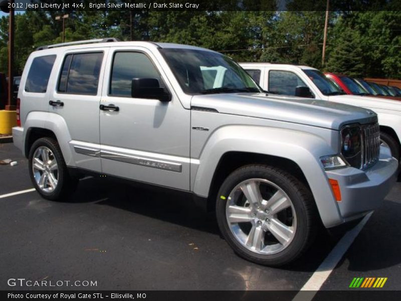 Bright Silver Metallic / Dark Slate Gray 2012 Jeep Liberty Jet 4x4