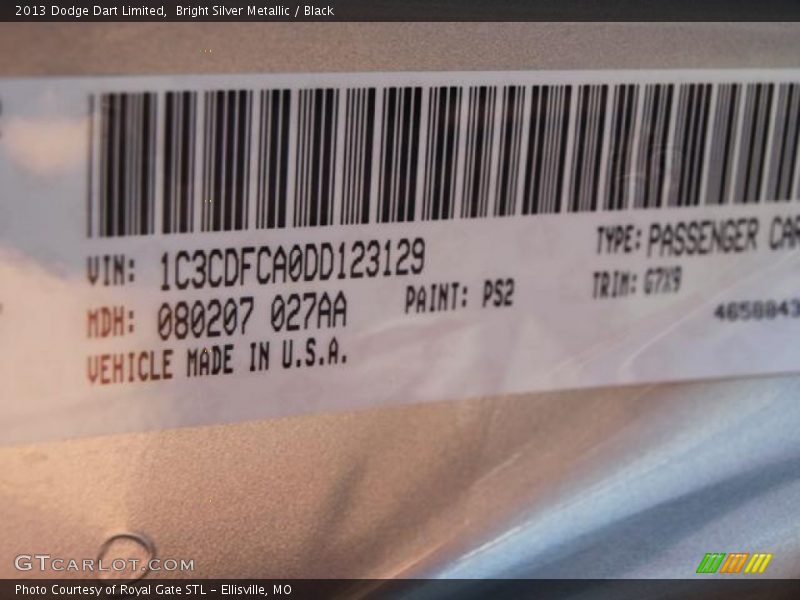 Bright Silver Metallic / Black 2013 Dodge Dart Limited