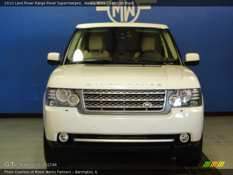 Alaska White / Sand/Jet Black 2010 Land Rover Range Rover Supercharged