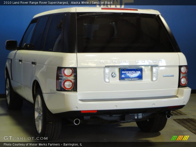 Alaska White / Sand/Jet Black 2010 Land Rover Range Rover Supercharged