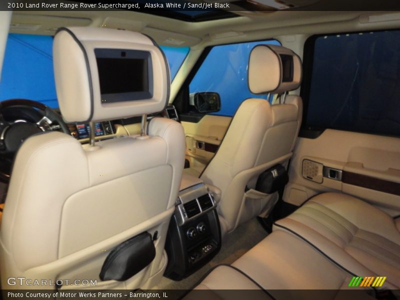 Alaska White / Sand/Jet Black 2010 Land Rover Range Rover Supercharged