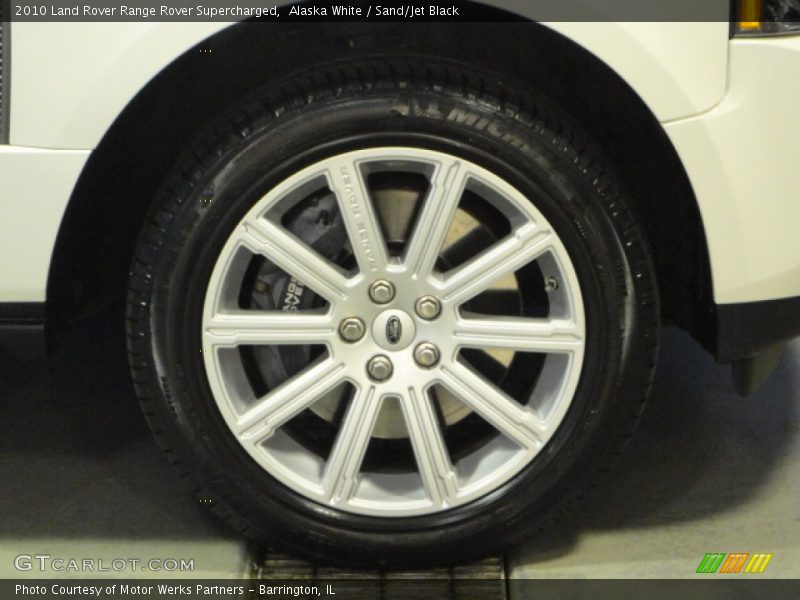 Alaska White / Sand/Jet Black 2010 Land Rover Range Rover Supercharged