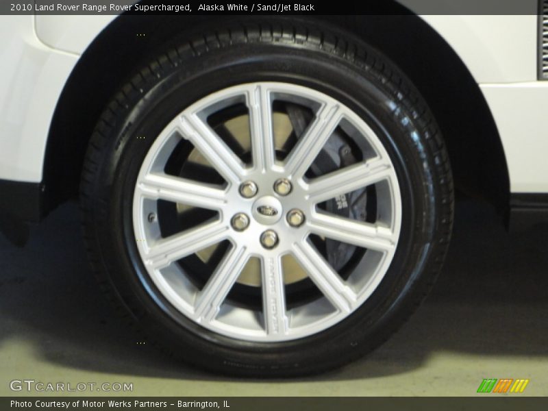 Alaska White / Sand/Jet Black 2010 Land Rover Range Rover Supercharged