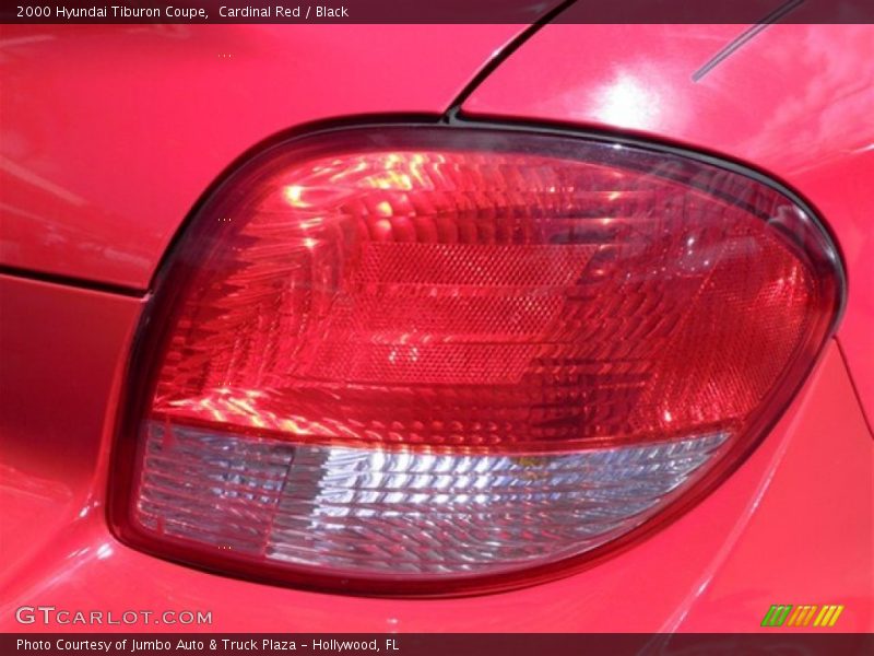 Cardinal Red / Black 2000 Hyundai Tiburon Coupe