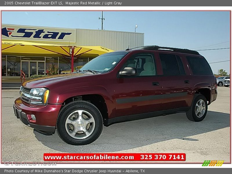 Majestic Red Metallic / Light Gray 2005 Chevrolet TrailBlazer EXT LS