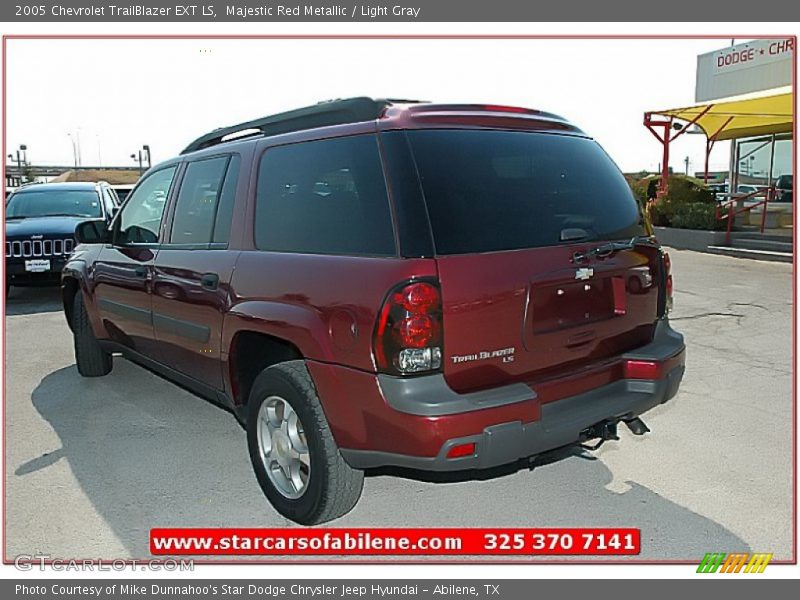 Majestic Red Metallic / Light Gray 2005 Chevrolet TrailBlazer EXT LS