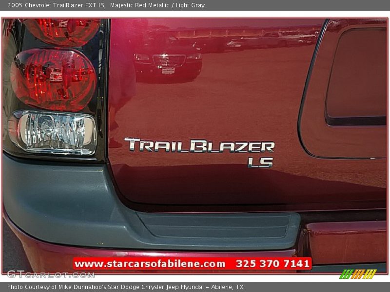 Majestic Red Metallic / Light Gray 2005 Chevrolet TrailBlazer EXT LS
