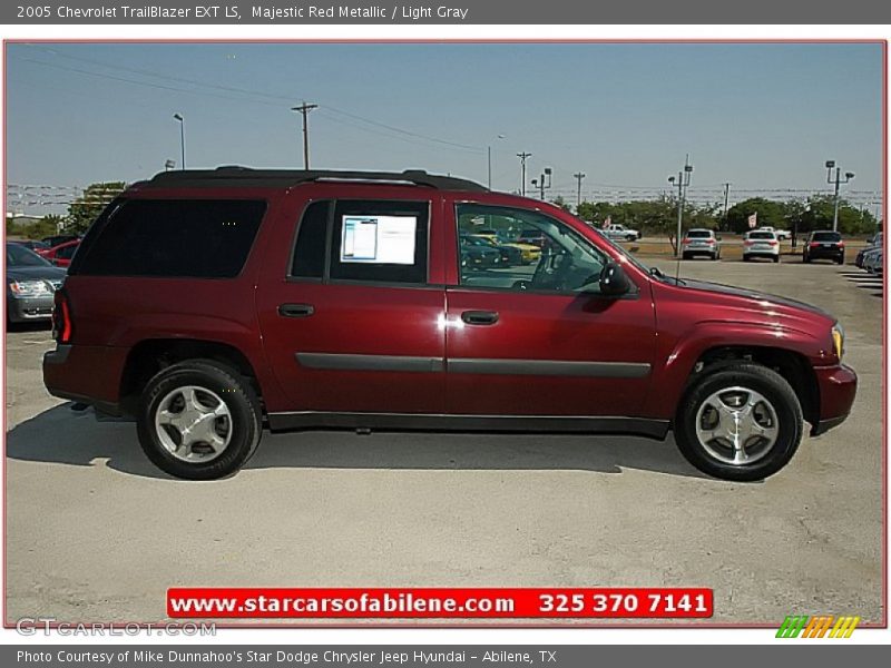 Majestic Red Metallic / Light Gray 2005 Chevrolet TrailBlazer EXT LS
