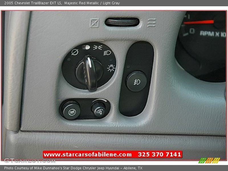 Majestic Red Metallic / Light Gray 2005 Chevrolet TrailBlazer EXT LS