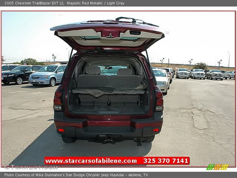 Majestic Red Metallic / Light Gray 2005 Chevrolet TrailBlazer EXT LS