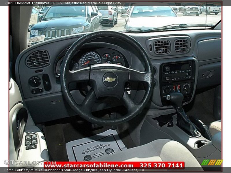 Majestic Red Metallic / Light Gray 2005 Chevrolet TrailBlazer EXT LS