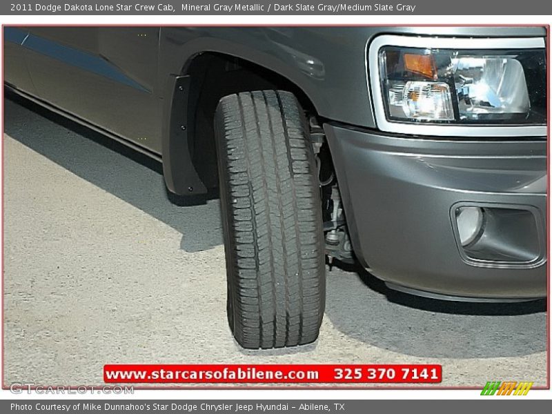 Mineral Gray Metallic / Dark Slate Gray/Medium Slate Gray 2011 Dodge Dakota Lone Star Crew Cab