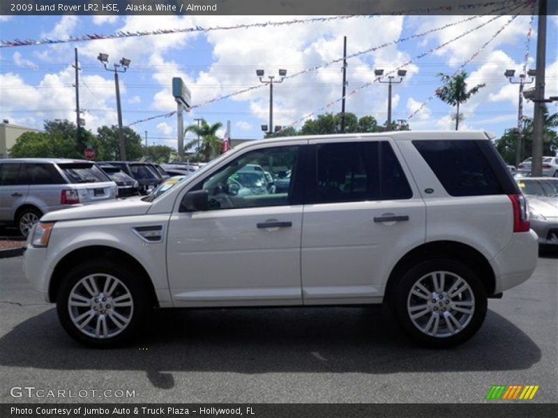 Alaska White / Almond 2009 Land Rover LR2 HSE