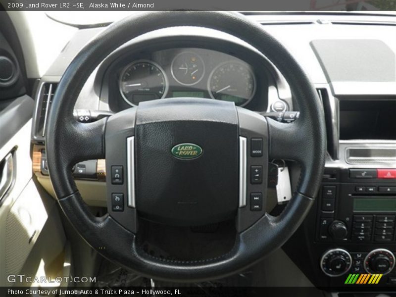 Alaska White / Almond 2009 Land Rover LR2 HSE