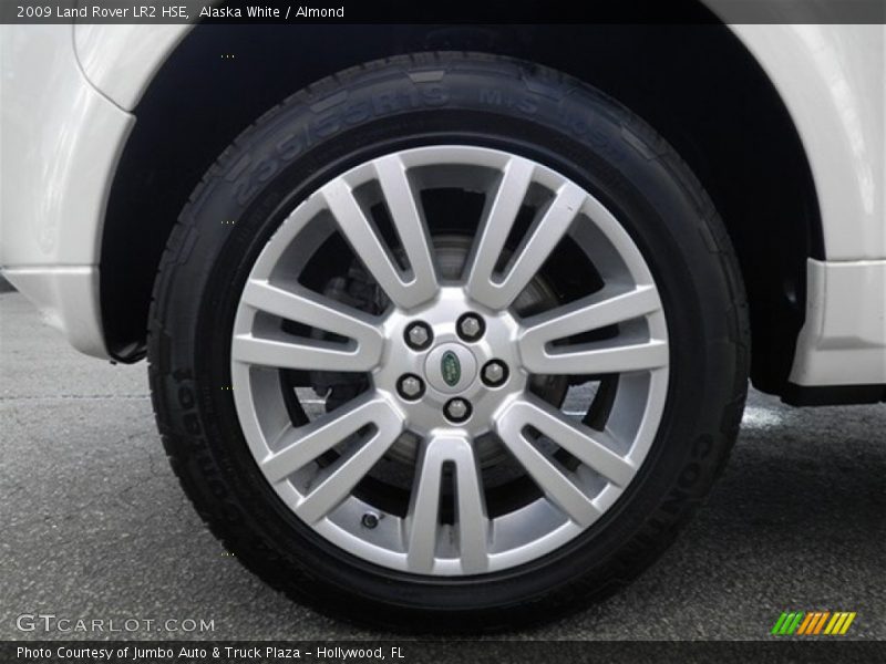 Alaska White / Almond 2009 Land Rover LR2 HSE