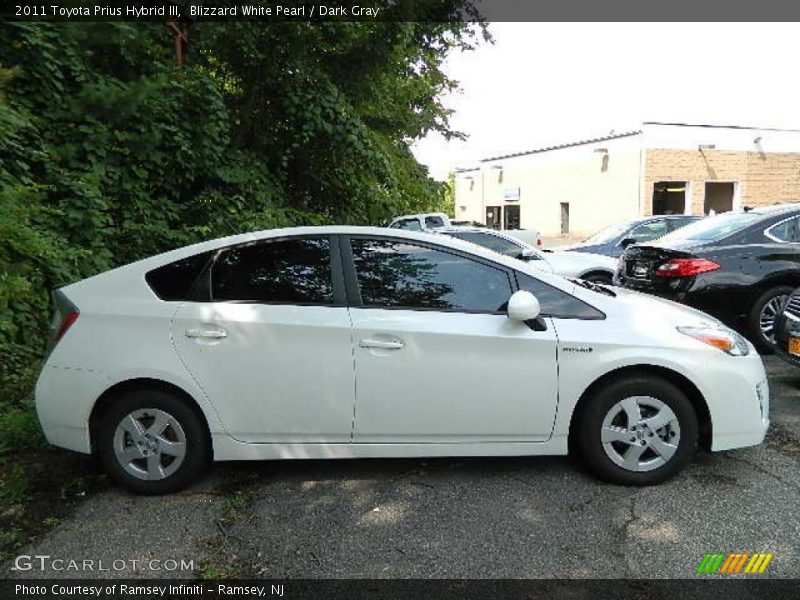 Blizzard White Pearl / Dark Gray 2011 Toyota Prius Hybrid III
