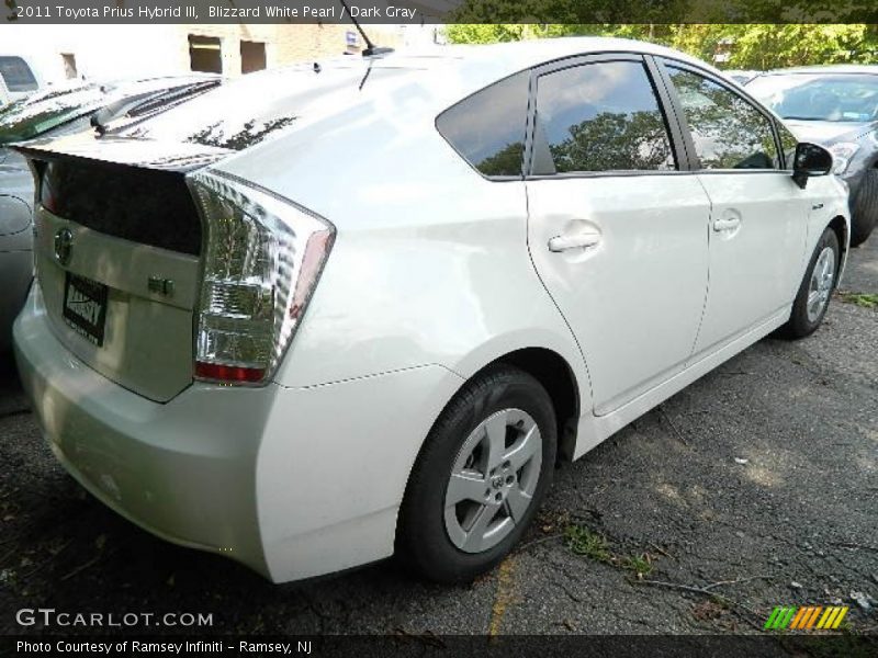 Blizzard White Pearl / Dark Gray 2011 Toyota Prius Hybrid III