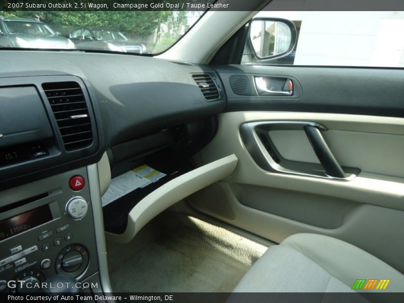 Champagne Gold Opal / Taupe Leather 2007 Subaru Outback 2.5i Wagon