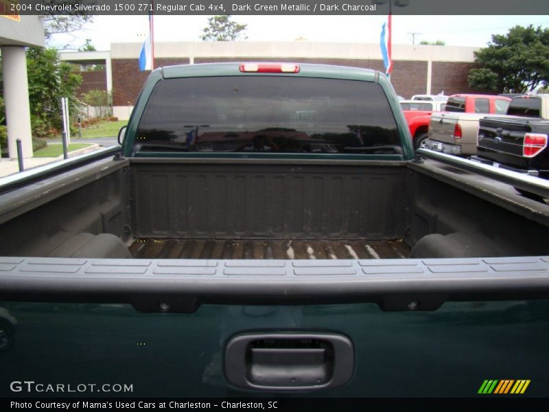 Dark Green Metallic / Dark Charcoal 2004 Chevrolet Silverado 1500 Z71 Regular Cab 4x4