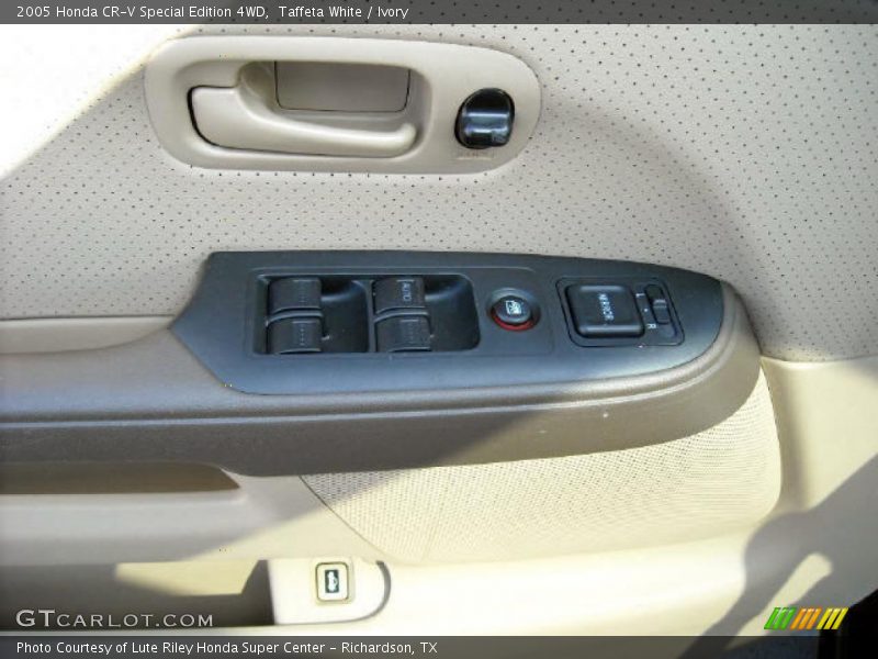 Taffeta White / Ivory 2005 Honda CR-V Special Edition 4WD