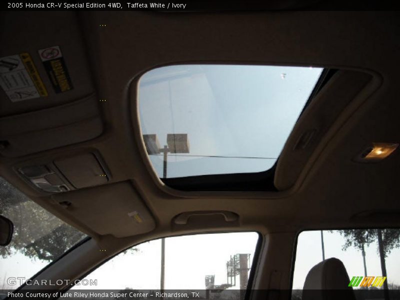 Taffeta White / Ivory 2005 Honda CR-V Special Edition 4WD