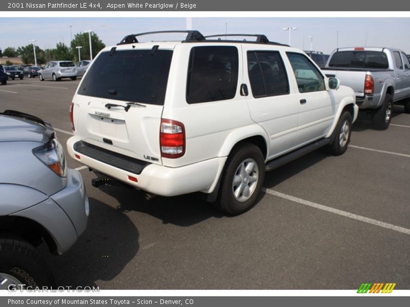 Aspen White Pearlglow / Beige 2001 Nissan Pathfinder LE 4x4