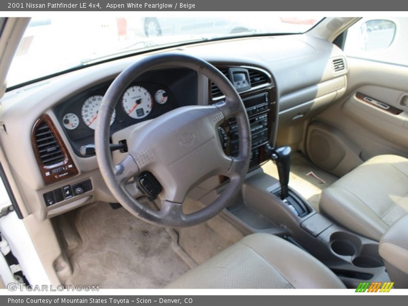 Aspen White Pearlglow / Beige 2001 Nissan Pathfinder LE 4x4